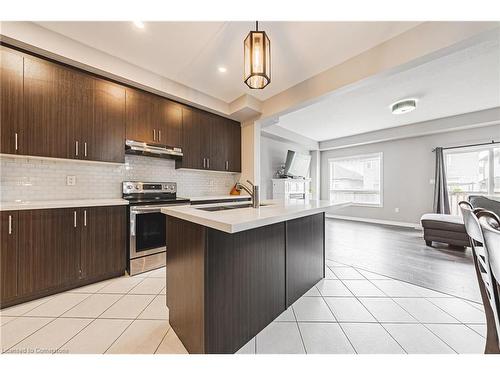 208 Lormont Boulevard, Stoney Creek, ON - Indoor Photo Showing Kitchen