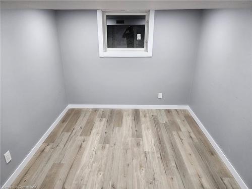 25 West 3Rd Street, Hamilton, ON - Indoor Photo Showing Other Room