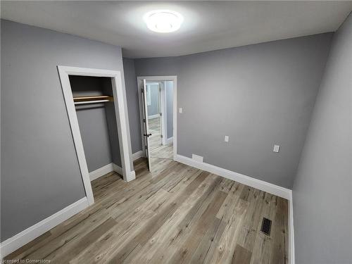 25 West 3Rd Street, Hamilton, ON - Indoor Photo Showing Other Room