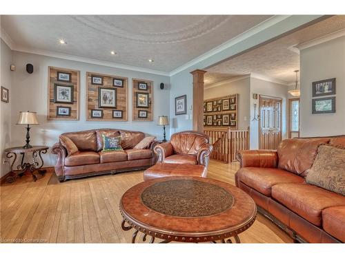 97 Unity Side Road, Seneca, ON - Indoor Photo Showing Living Room