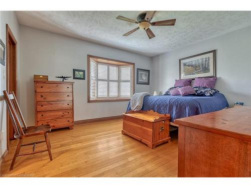 97 Unity Side Road, Seneca, ON - Indoor Photo Showing Bedroom