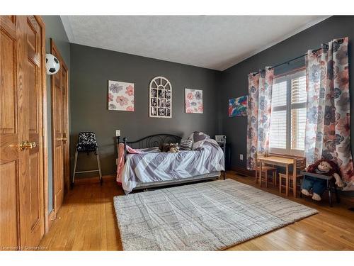 97 Unity Side Road, Seneca, ON - Indoor Photo Showing Bedroom