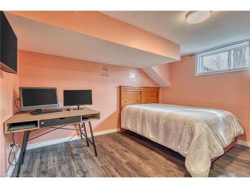 97 Unity Side Road, Seneca, ON - Indoor Photo Showing Bedroom