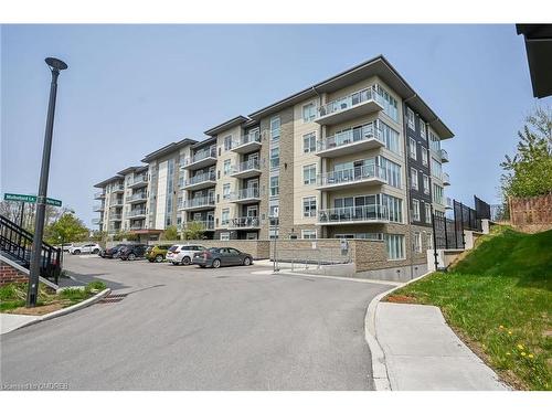 303-16 Markle Crescent, Ancaster, ON - Outdoor With Balcony With Facade