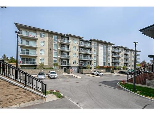 303-16 Markle Crescent, Ancaster, ON - Outdoor With Balcony With Facade