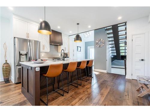 14 Charlotte Court, Welland, ON - Indoor Photo Showing Kitchen With Upgraded Kitchen