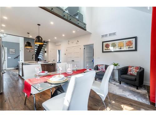 14 Charlotte Court, Welland, ON - Indoor Photo Showing Dining Room