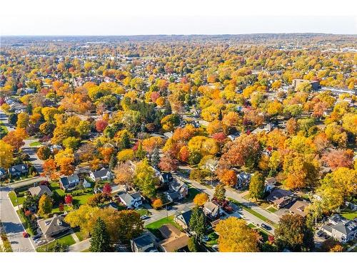 14 Charlotte Court, Welland, ON - Outdoor With View