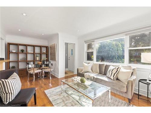 64 Bland Avenue, Hamilton, ON - Indoor Photo Showing Living Room