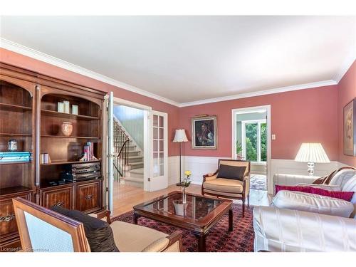 165 Shanley Terrace, Oakville, ON - Indoor Photo Showing Living Room