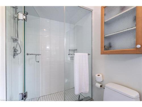 165 Shanley Terrace, Oakville, ON - Indoor Photo Showing Bathroom