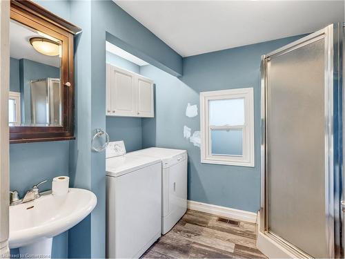 298 Main Street W, Otterville, ON - Indoor Photo Showing Laundry Room