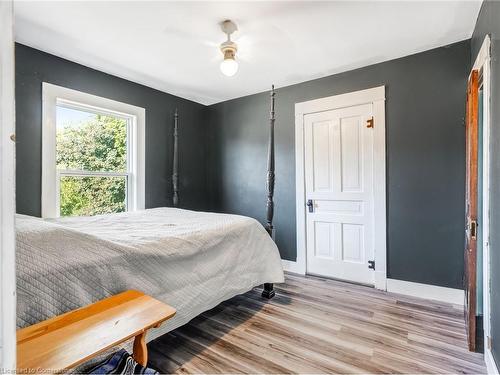 298 Main Street W, Otterville, ON - Indoor Photo Showing Bedroom