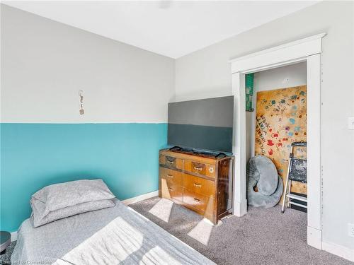 298 Main Street W, Otterville, ON - Indoor Photo Showing Bedroom