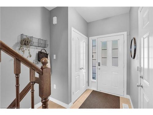 19-40 Dartmouth Gate, Stoney Creek, ON - Indoor Photo Showing Other Room