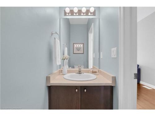 19-40 Dartmouth Gate, Stoney Creek, ON - Indoor Photo Showing Bathroom