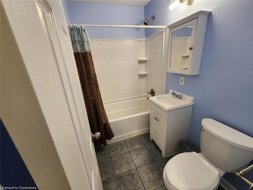 99 Wise Crescent, Hamilton, ON - Indoor Photo Showing Bathroom