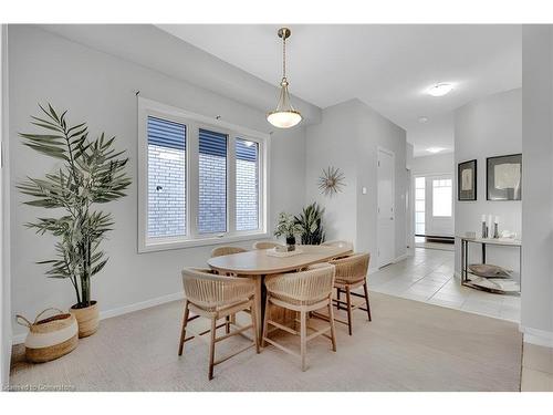 4282 Shuttleworth Drive, Niagara Falls, ON - Indoor Photo Showing Dining Room