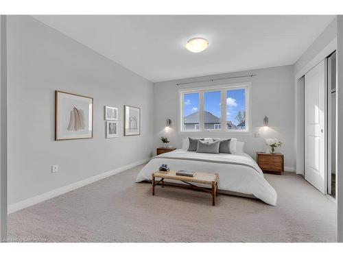 4282 Shuttleworth Drive, Niagara Falls, ON - Indoor Photo Showing Bedroom