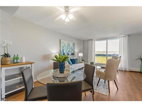 847-350 Quigley Road, Hamilton, ON - Indoor Photo Showing Dining Room