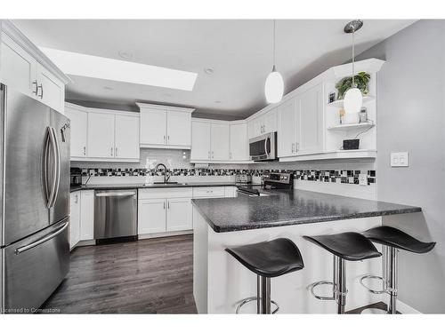 8 Muscot Drive, Hamilton, ON - Indoor Photo Showing Kitchen With Stainless Steel Kitchen With Upgraded Kitchen