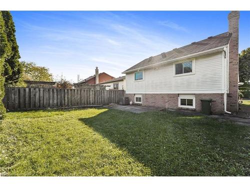 8 Muscot Drive, Hamilton, ON - Outdoor