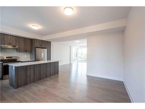 13-2273 Turnberry Road, Burlington, ON - Indoor Photo Showing Kitchen With Stainless Steel Kitchen