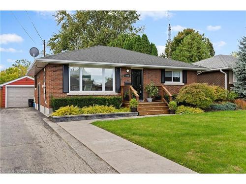 7448 Wanless Street, Niagara Falls, ON - Outdoor