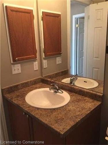 34 Haynes Court, Niagara-On-The-Lake, ON - Indoor Photo Showing Bathroom