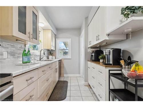 1010 Heather Street, Woodstock, ON - Indoor Photo Showing Kitchen