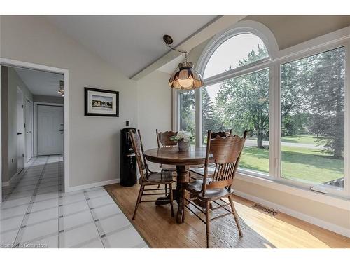 11 Weneil Dr Drive, Freelton, ON - Indoor Photo Showing Dining Room