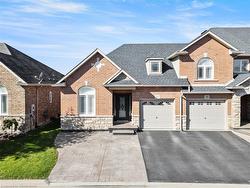 28 Geranium Avenue  Hamilton, ON L0R 1P0