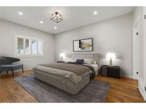 28 Geranium Avenue, Hamilton, ON - Indoor Photo Showing Bedroom