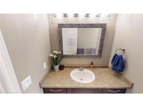 532 Gaiser Road, Welland, ON - Indoor Photo Showing Bathroom