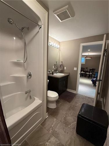 532 Gaiser Road, Welland, ON - Indoor Photo Showing Bathroom