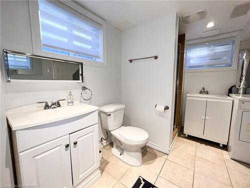 2-230 West 18Th Street, Hamilton, ON - Indoor Photo Showing Laundry Room