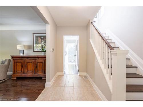 2146 Paisley Avenue, Burlington, ON - Indoor Photo Showing Other Room