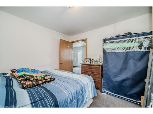 1278 Barton Street E, Hamilton, ON - Indoor Photo Showing Bedroom