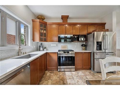 575 Stonehenge Drive, Ancaster, ON - Indoor Photo Showing Kitchen With Stainless Steel Kitchen