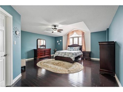 575 Stonehenge Drive, Ancaster, ON - Indoor Photo Showing Bedroom