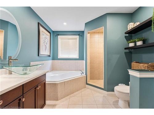 575 Stonehenge Drive, Ancaster, ON - Indoor Photo Showing Bathroom