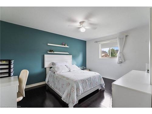 575 Stonehenge Drive, Ancaster, ON - Indoor Photo Showing Bedroom