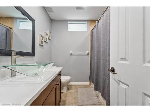 575 Stonehenge Drive, Ancaster, ON - Indoor Photo Showing Bathroom