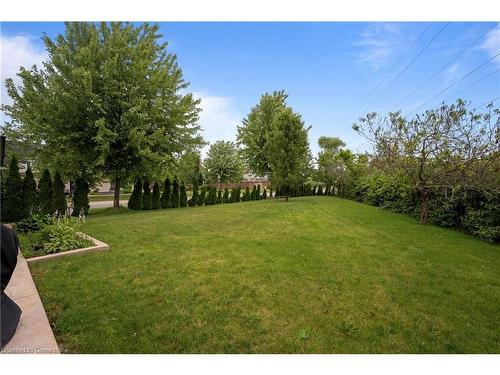 575 Stonehenge Drive, Ancaster, ON - Outdoor With Backyard