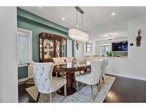 575 Stonehenge Drive, Ancaster, ON - Indoor Photo Showing Dining Room