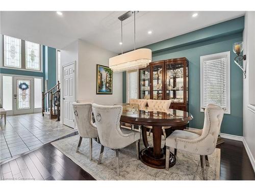 575 Stonehenge Drive, Ancaster, ON - Indoor Photo Showing Dining Room