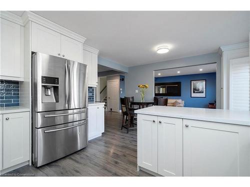 20 Midanbury Way, Mount Hope, ON - Indoor Photo Showing Kitchen With Stainless Steel Kitchen