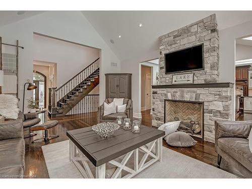 883 Kingsway Drive, Burlington, ON - Indoor Photo Showing Living Room With Fireplace