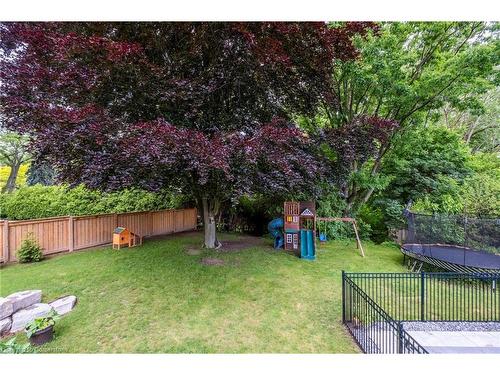 799 Cranston Court, Burlington, ON - Outdoor With Backyard