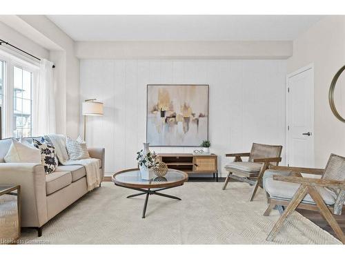 16 Ridgeside Lane, Waterdown, ON - Indoor Photo Showing Living Room